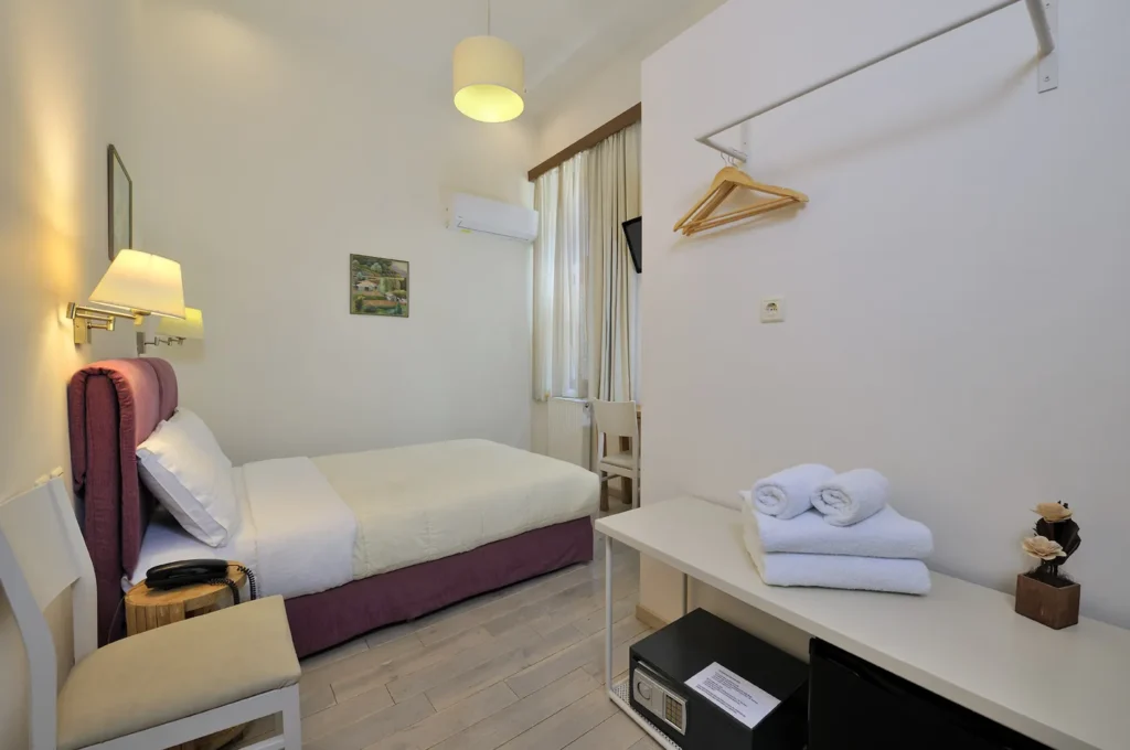 upper floor room double 228 Orion & Dryades Hotel in Athens