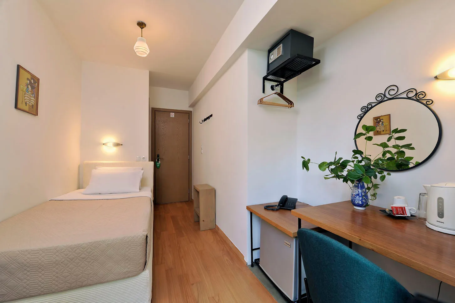 economy-sigle-room-athens-L1955621